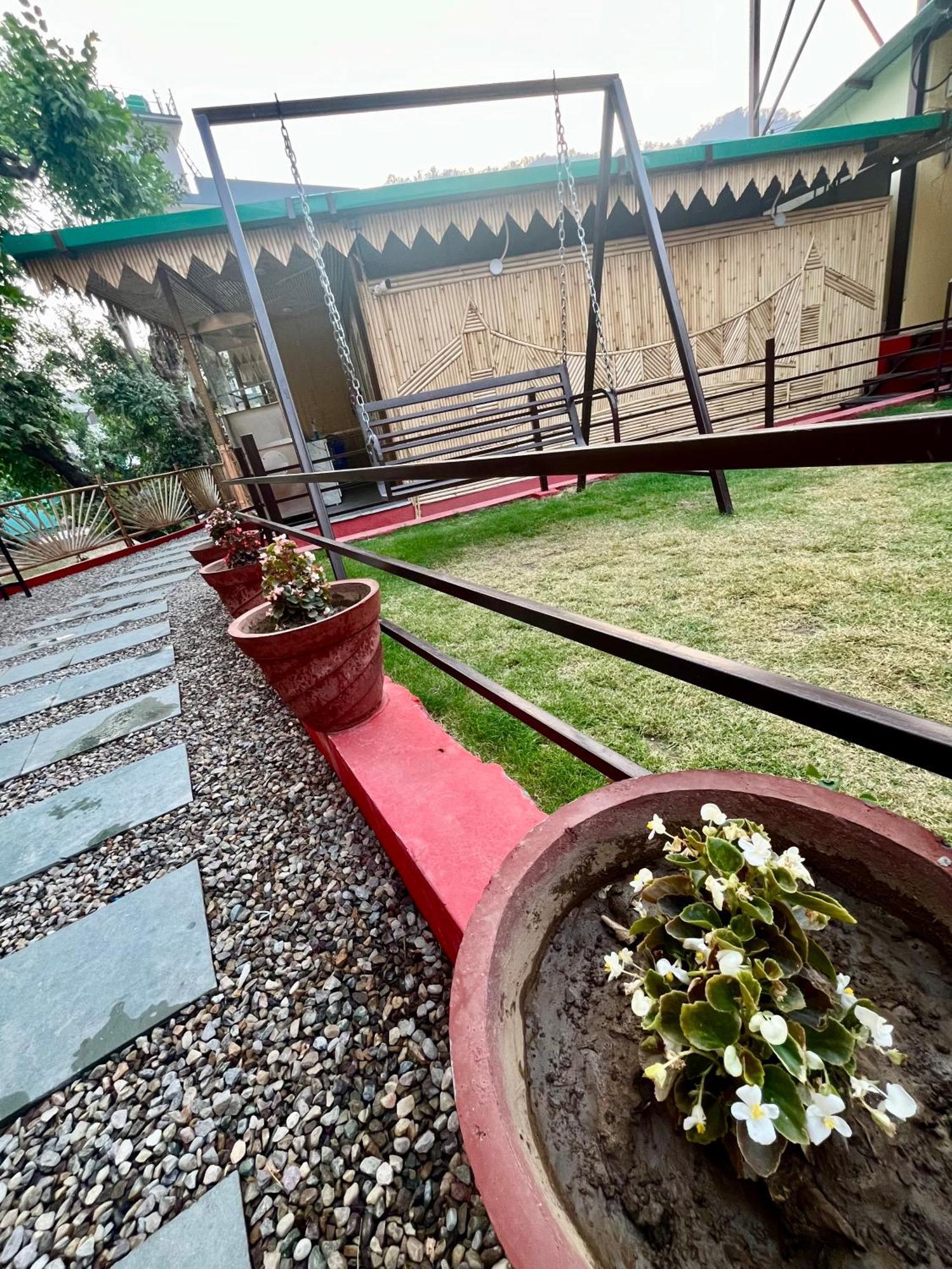 Bamboo Garden Cottages And Cafe Rishīkesh Extérieur photo